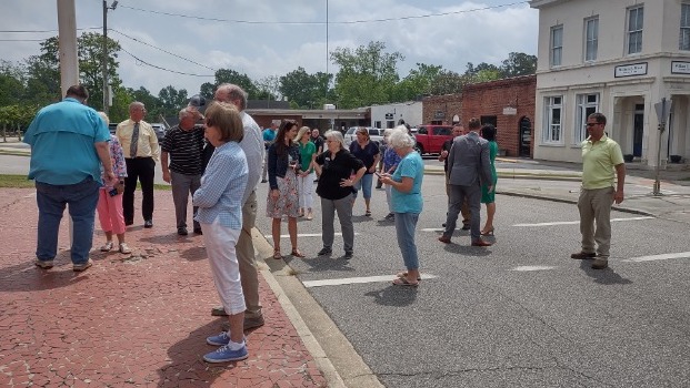 Residents gathered at the Columbus County Courthouse for the noontime service. (Crystal Faircloth)