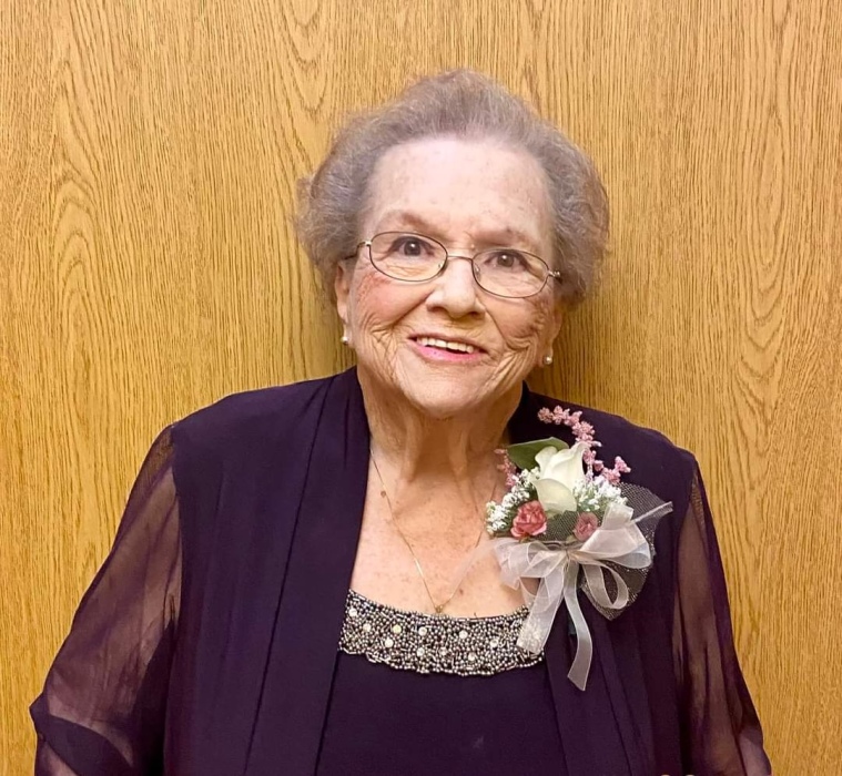 Carolyn (Creech) Wayne