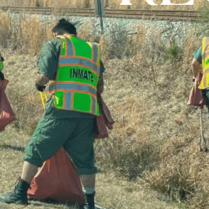 Inmate Cleanup Crews Gather 995 Bags